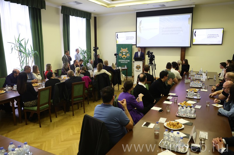 Security awareness at a higher level - lecture for students of the Faculty of Economics
